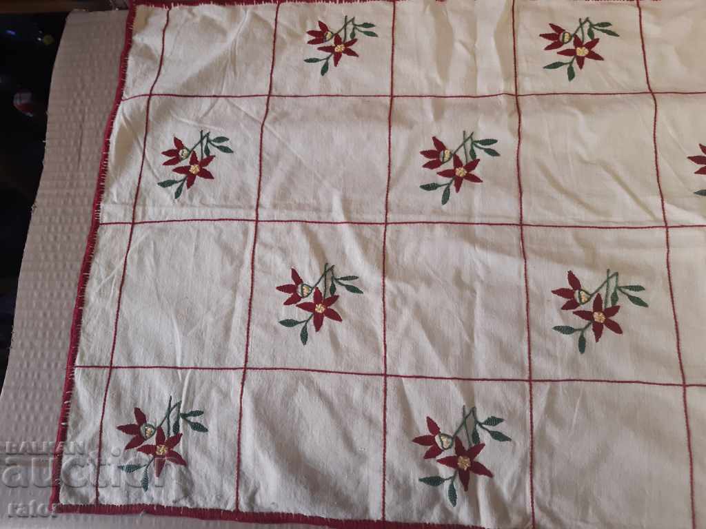 Auction Hand embroidered carpets, tablecloths. Hand stitched Auction Hand embroidered carpets, tablecloths. Hand stitched