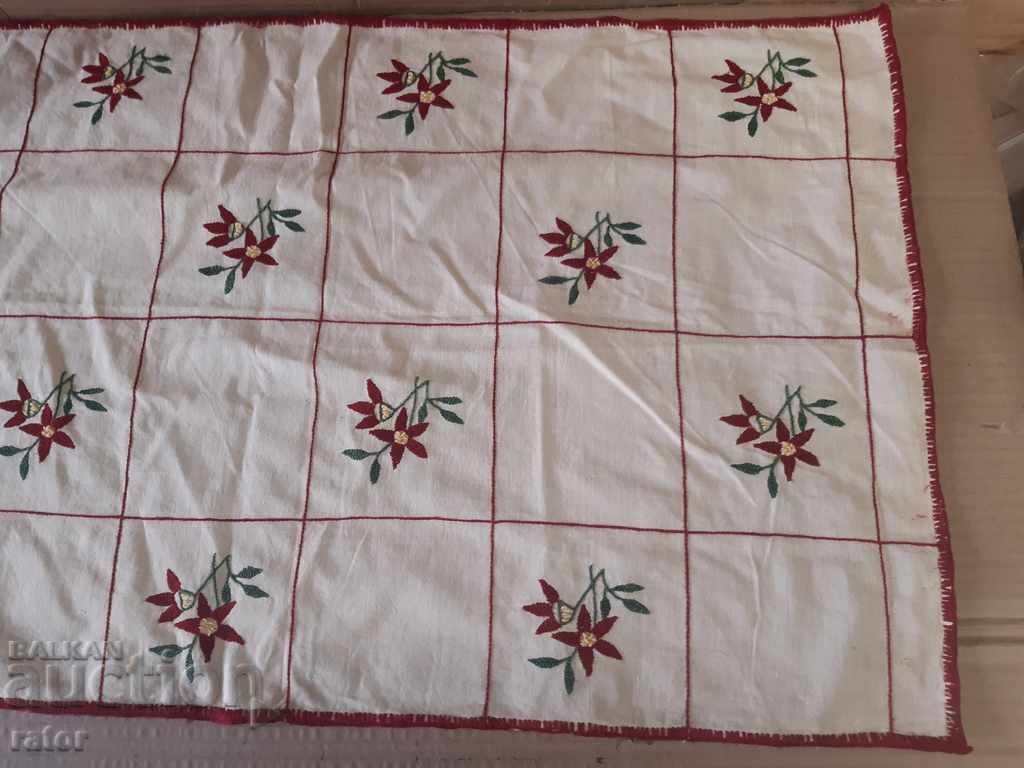 Delivery of Hand embroidered carpets, tablecloths. Hand stitched Delivery of Hand embroidered carpets, tablecloths. Hand stitched