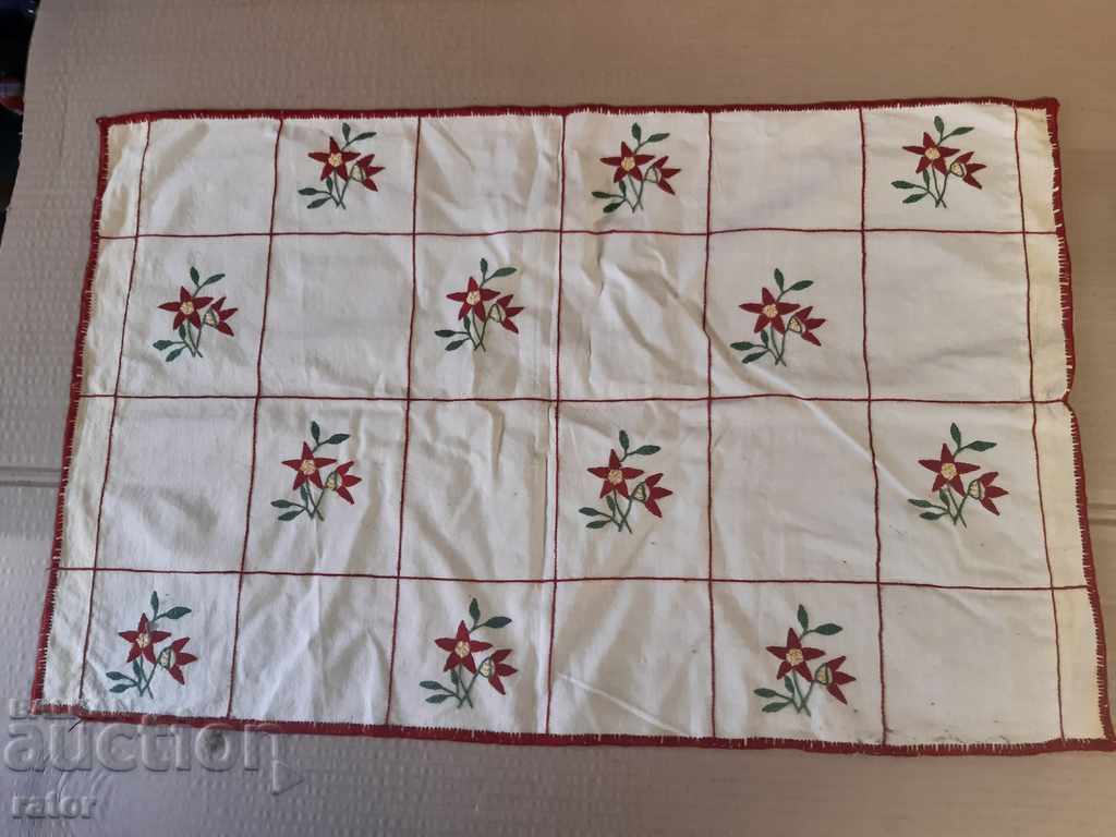 Hand embroidered carpets, tablecloths. Hand stitched - 5 Hand embroidered carpets, tablecloths. Hand stitched - 5