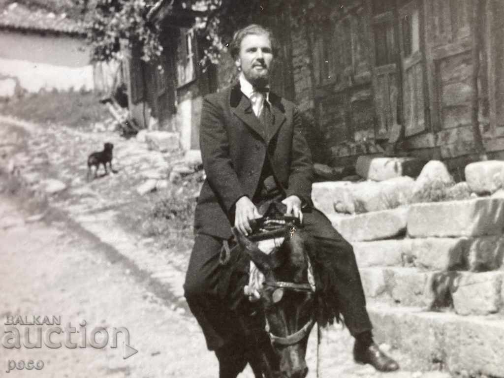 "Kalin the Eagle" Zheravna Photos "Dimchev" -Vasil Kirkov / junior / with price 20.00 BGN | € 10.23 "Kalin the Eagle" Zheravna Photos "Dimchev" -Vasil Kirkov / junior / with price 20.00 BGN | € 10.23