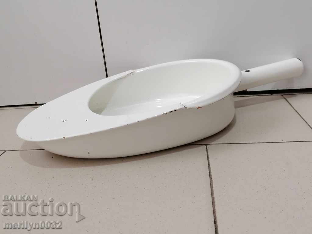 smalțului plosca veche a regimului socialist, oală, oală, smalțul cu preț 43.00 BGN | € 21.99 smalțului plosca veche a regimului socialist, oală, oală, smalțul cu preț 43.00 BGN | € 21.99