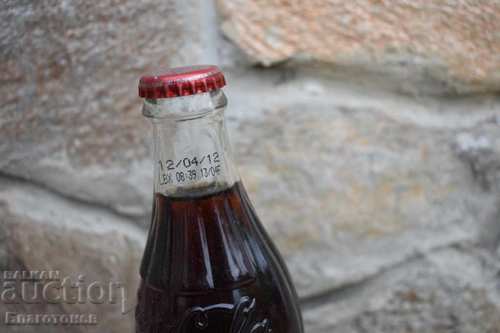 Кока Кола не отваряни бутилки - 6 Кока Кола не отваряни бутилки - 6