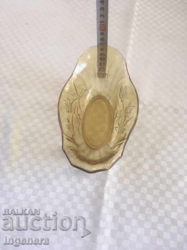 Delivery of COURT SALATIER GLASS COLORED THICK RELIEF BEAUTY FROM THE 60'S