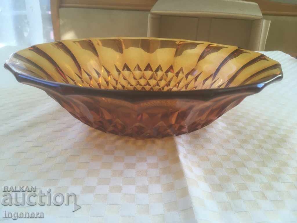 SALATIERA FRUCTIER ANTIQUE GLASS RELIEF THICK COLORED WITH with price 33.00 BGN | € 16.87 SALATIERA FRUCTIER ANTIQUE GLASS RELIEF THICK COLORED WITH with price 33.00 BGN | € 16.87