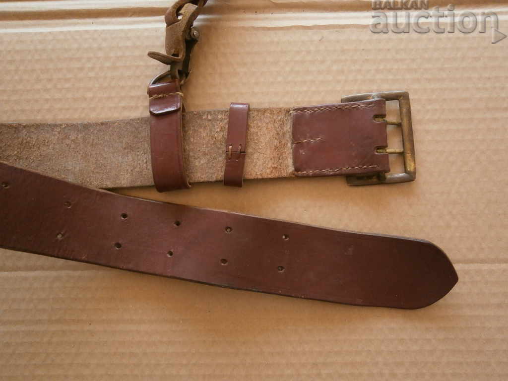 Delivery of red officer's belt with protube Delivery of red officer's belt with protube