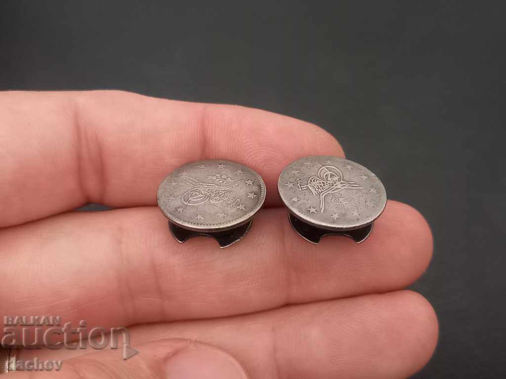 Manșete rare din argint din renașterea din monede de bijuterii din secolul al XIX-lea cu preț 50.00 BGN | € 25.56