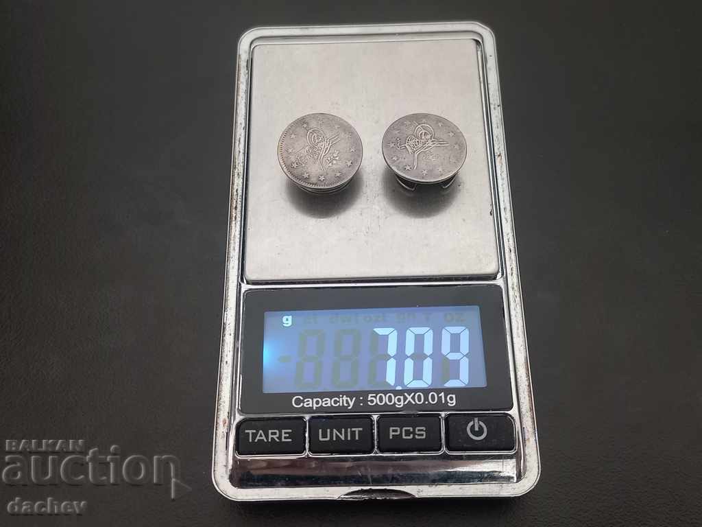 Σπάνιες ασημένιες μανσέτες αναγέννησης από νομίσματα κοσμημάτων του 19ου αιώνα Σπάνιες ασημένιες μανσέτες αναγέννησης από νομίσματα κοσμημάτων του 19ου αιώνα