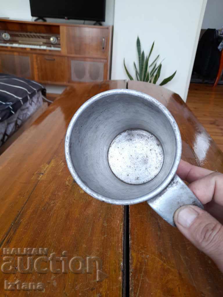 An old measure, a measure for liquids - 5 An old measure, a measure for liquids - 5