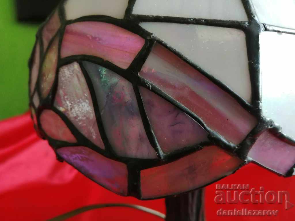 Auction  Old Tiffany Lamp