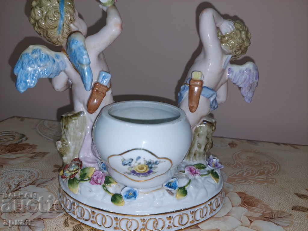 Delivery of porcelain figurine Meissen Delivery of porcelain figurine Meissen