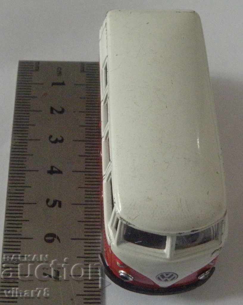 Licitație Mașină-căruță-autobuz din metal Licitație Mașină-căruță-autobuz din metal