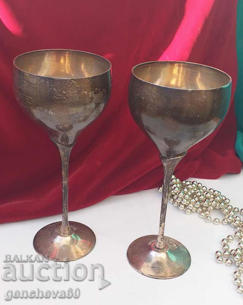 Ρετρό ποτήρια κρασιού 21εκ. με ψηλό πόδι με τιμή € 40.00 | 78.23 BGN