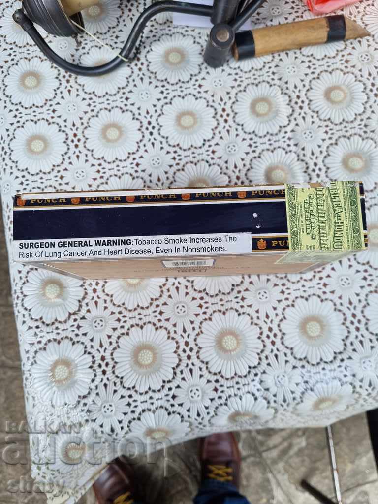 Delivery of Old wooden cigar box Delivery of Old wooden cigar box