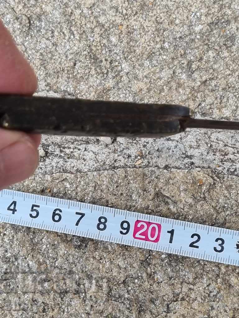 pumnal vechi - 5 pumnal vechi - 5