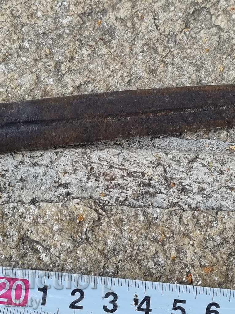 pumnal vechi - 7 pumnal vechi - 7