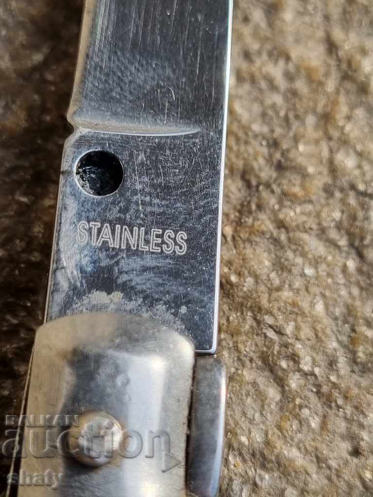 Стар автоматичен нож с цена 50.00 лв. | € 25.56 Стар автоматичен нож с цена 50.00 лв. | € 25.56