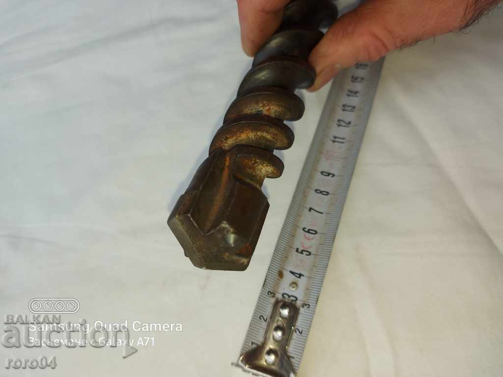 Auction HILTI - CONCRETE DRILL - Ф 30 mm. Auction HILTI - CONCRETE DRILL - Ф 30 mm.