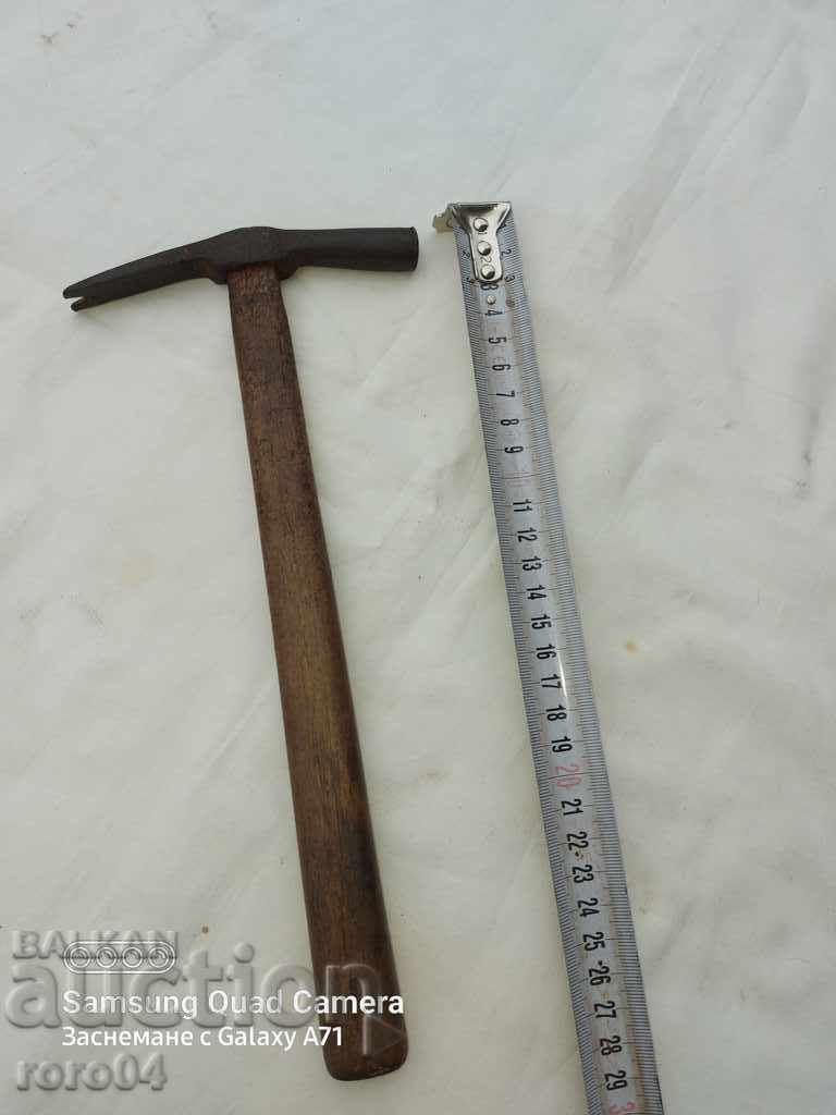 PLEASE with price 18.00 BGN | € 9.20 PLEASE with price 18.00 BGN | € 9.20