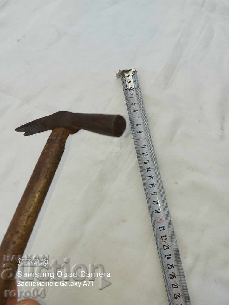 Auction PLEASE Auction PLEASE