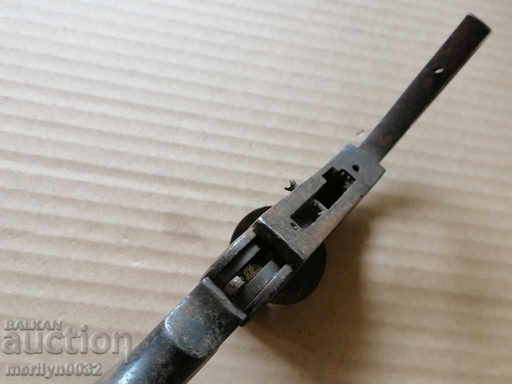 Delivery of Belgian Smith and Wesson barrel frame Delivery of Belgian Smith and Wesson barrel frame