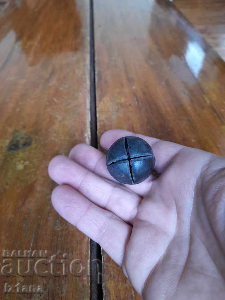 Delivery of Old bell, bell, chan