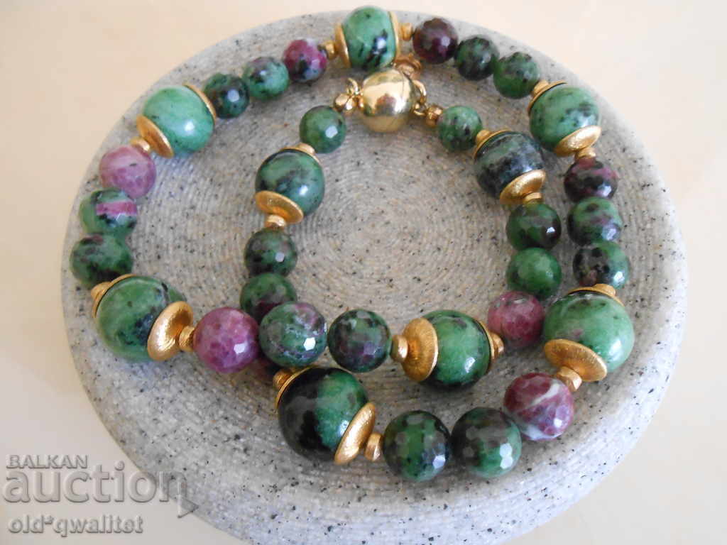 Auction Necklace / necklace / jewelry: est. Ruby, est. Zoisite Auction Necklace / necklace / jewelry: est. Ruby, est. Zoisite