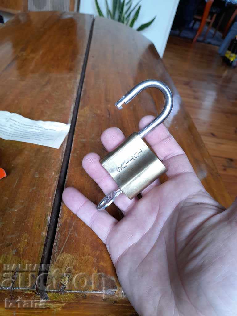 Old padlock Elzett Tutius - 7 Old padlock Elzett Tutius - 7