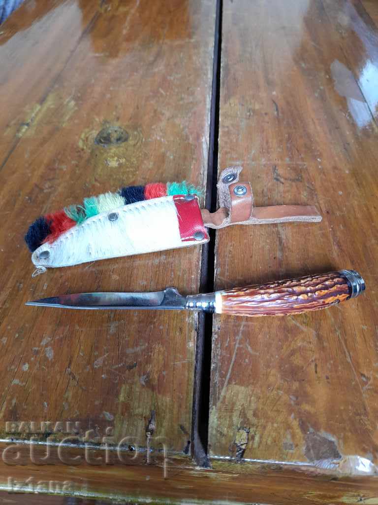 Old knife, knife, knife with price 30.00 BGN | € 15.34 Old knife, knife, knife with price 30.00 BGN | € 15.34
