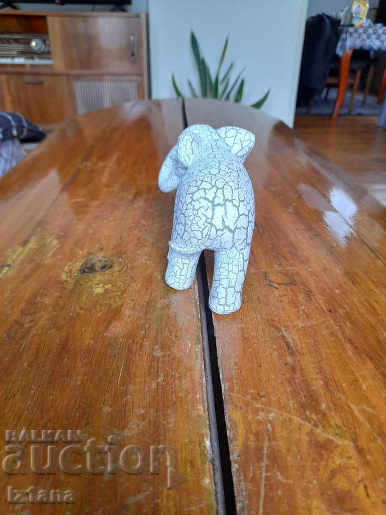 Livrarea Suvenir de elefant vechi