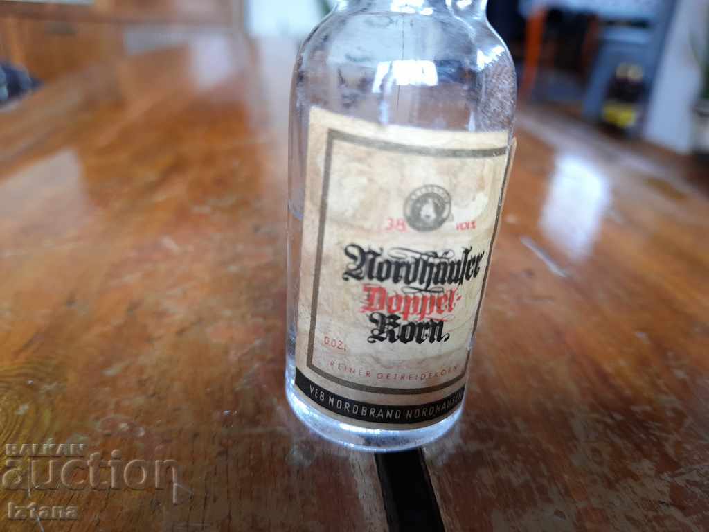 Sticla veche Dopper Korn cu preț 15.00 BGN | € 7.67