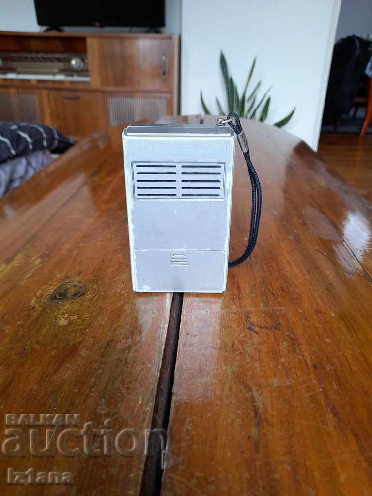 Auction  Old radio, SuperTech radio