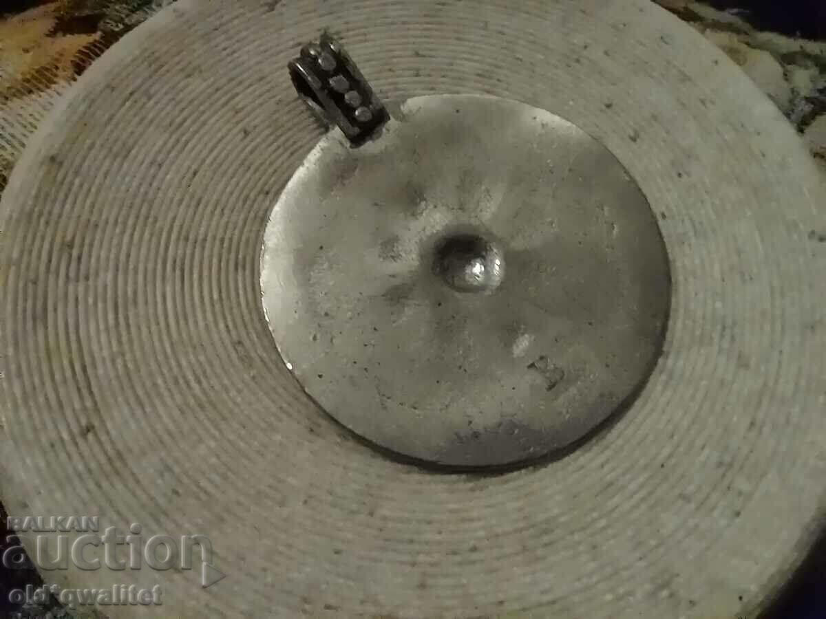 Auction Necklace / Medallion large massive with dignity Auction Necklace / Medallion large massive with dignity