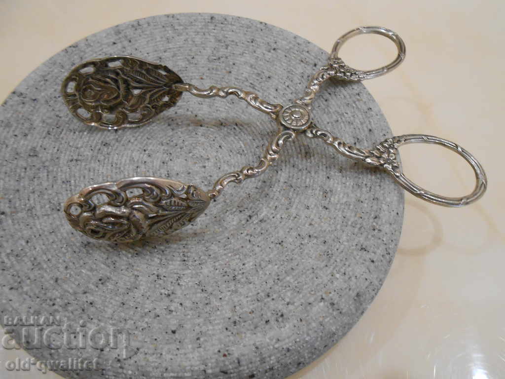 Auction Antique SILVER CLAMP, SILVER 800, floral motifs N 1 Auction Antique SILVER CLAMP, SILVER 800, floral motifs N 1