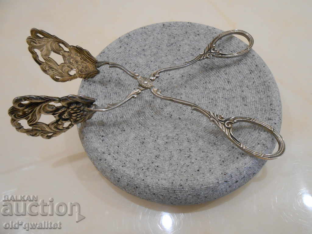 Antique SILVER CLAMP, SILVER 800, floral motifs N 2 with price 297.00 BGN | € 151.85 Antique SILVER CLAMP, SILVER 800, floral motifs N 2 with price 297.00 BGN | € 151.85