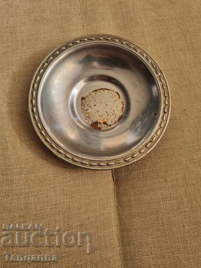 Old ashtrays with price 13.00 BGN | € 6.65 Old ashtrays with price 13.00 BGN | € 6.65