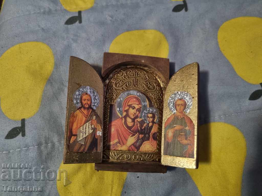 Icons with price 20.00 BGN | € 10.23