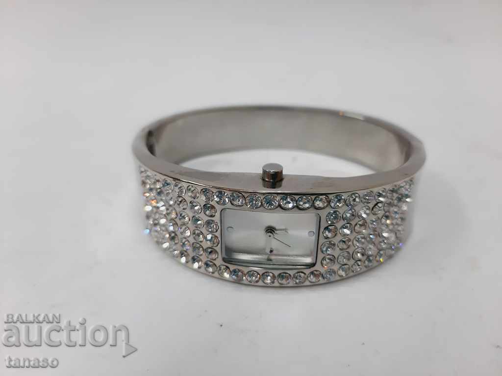 Avon bracelet watch (4.3) - 5 Avon bracelet watch (4.3) - 5