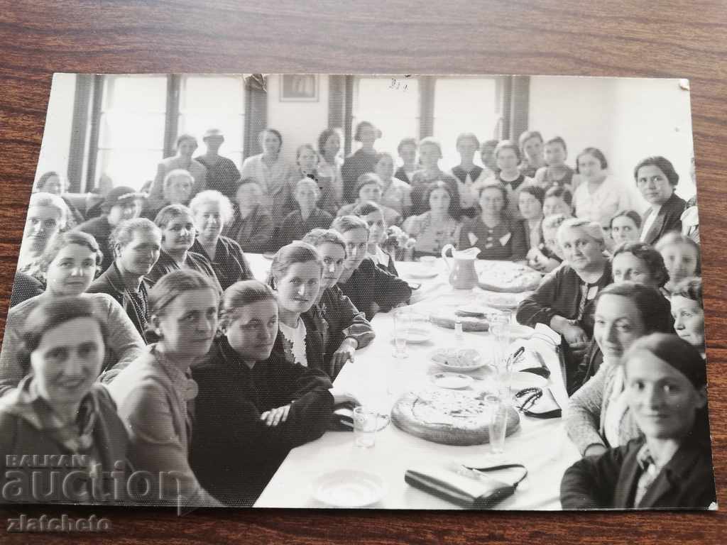 Old photo - On the occasion of the Birth of Prince Simeon Tarnovski with price 10.00 BGN | € 5.11 Old photo - On the occasion of the Birth of Prince Simeon Tarnovski with price 10.00 BGN | € 5.11