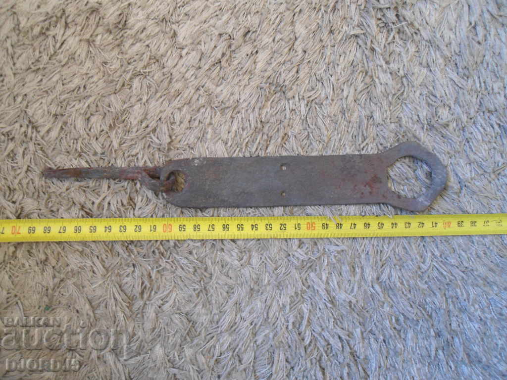 Auction  Old wrought latch