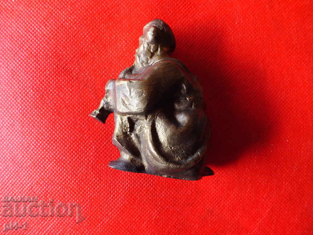 Auction Bronze author's sculpture Auction Bronze author's sculpture