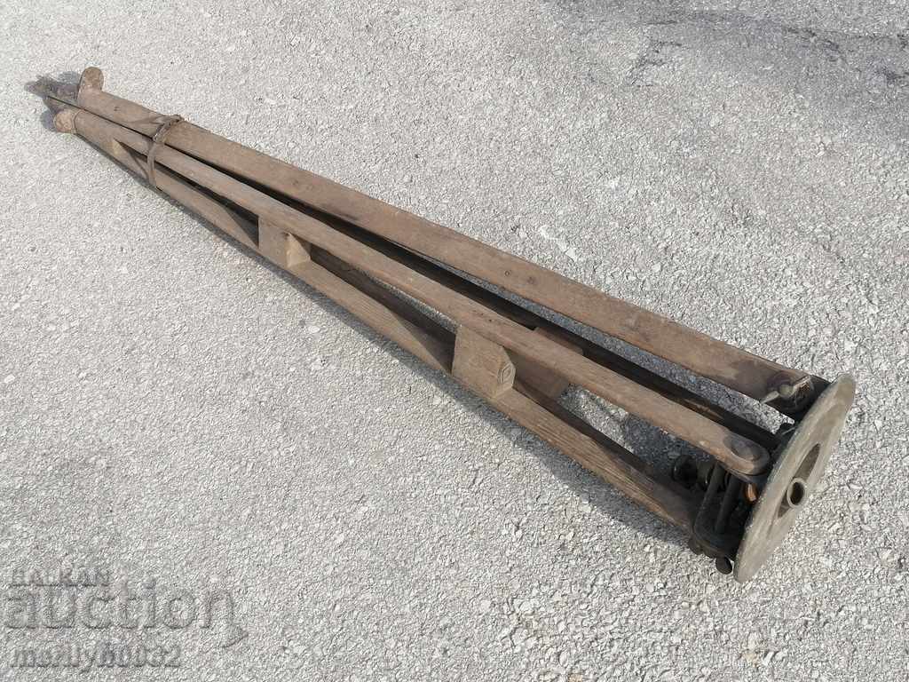 Delivery of Tripod by German military theodolite Otto Fennel Sohne Cassel Delivery of Tripod by German military theodolite Otto Fennel Sohne Cassel