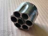 Tambur cu șase încărcări de la un revolver frangibil