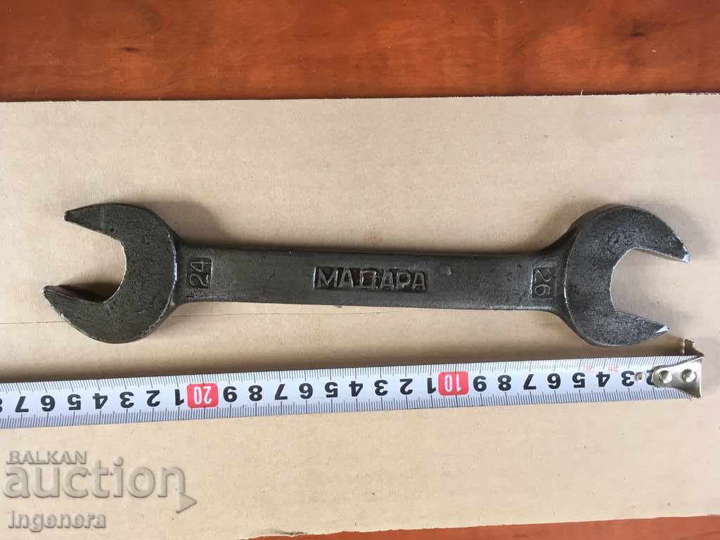 PIULĂ CHEIE 24/26 INSTRUMENT MARCĂ-MADARA SHUMEN cu preț 10.00 BGN | € 5.11 PIULĂ CHEIE 24/26 INSTRUMENT MARCĂ-MADARA SHUMEN cu preț 10.00 BGN | € 5.11