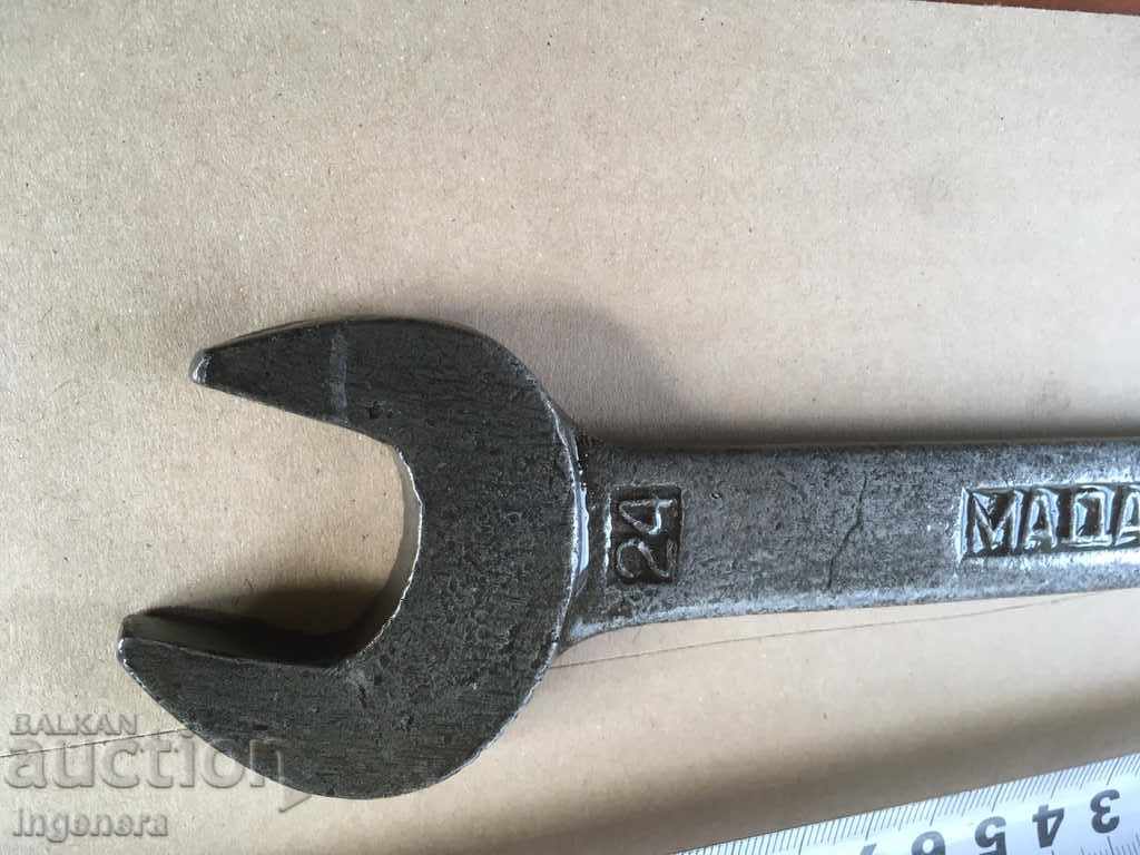 Licitație PIULĂ CHEIE 24/26 INSTRUMENT MARCĂ-MADARA SHUMEN Licitație PIULĂ CHEIE 24/26 INSTRUMENT MARCĂ-MADARA SHUMEN