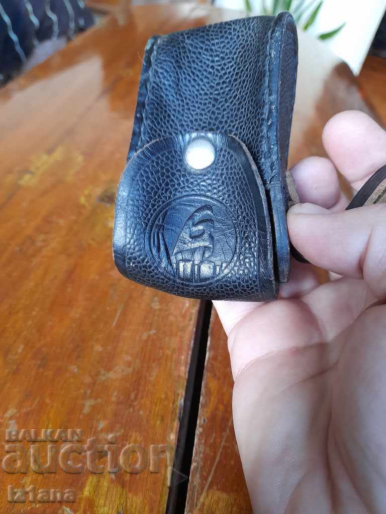 Delivery of An old box of binoculars Delivery of An old box of binoculars