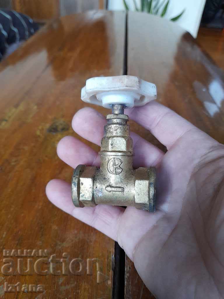 Παράδοση Παλιά βαλβίδα διακοπής, βρύση Παράδοση Παλιά βαλβίδα διακοπής, βρύση