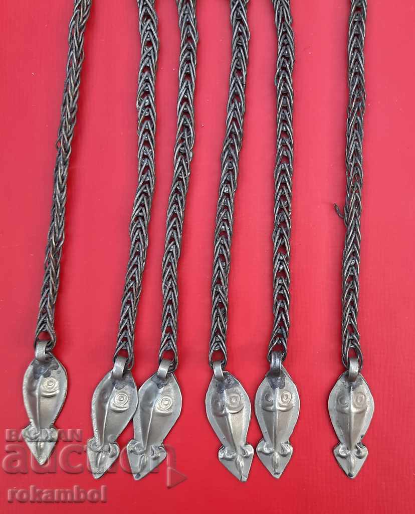 Delivery of Old ethnographic jewelry with carnelian and garnet Delivery of Old ethnographic jewelry with carnelian and garnet