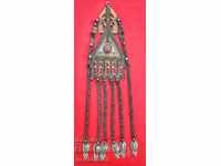 Bijuterii etnografice vechi cu carnelian și granat