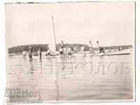 OLD PHOTO WITH BOATS IN THE SEA B254
