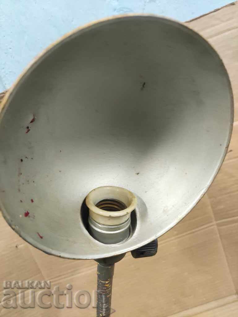 Δημοπρασία Φωτιστικό νύχτας με δυνατότητα επέκτασης Δημοπρασία Φωτιστικό νύχτας με δυνατότητα επέκτασης